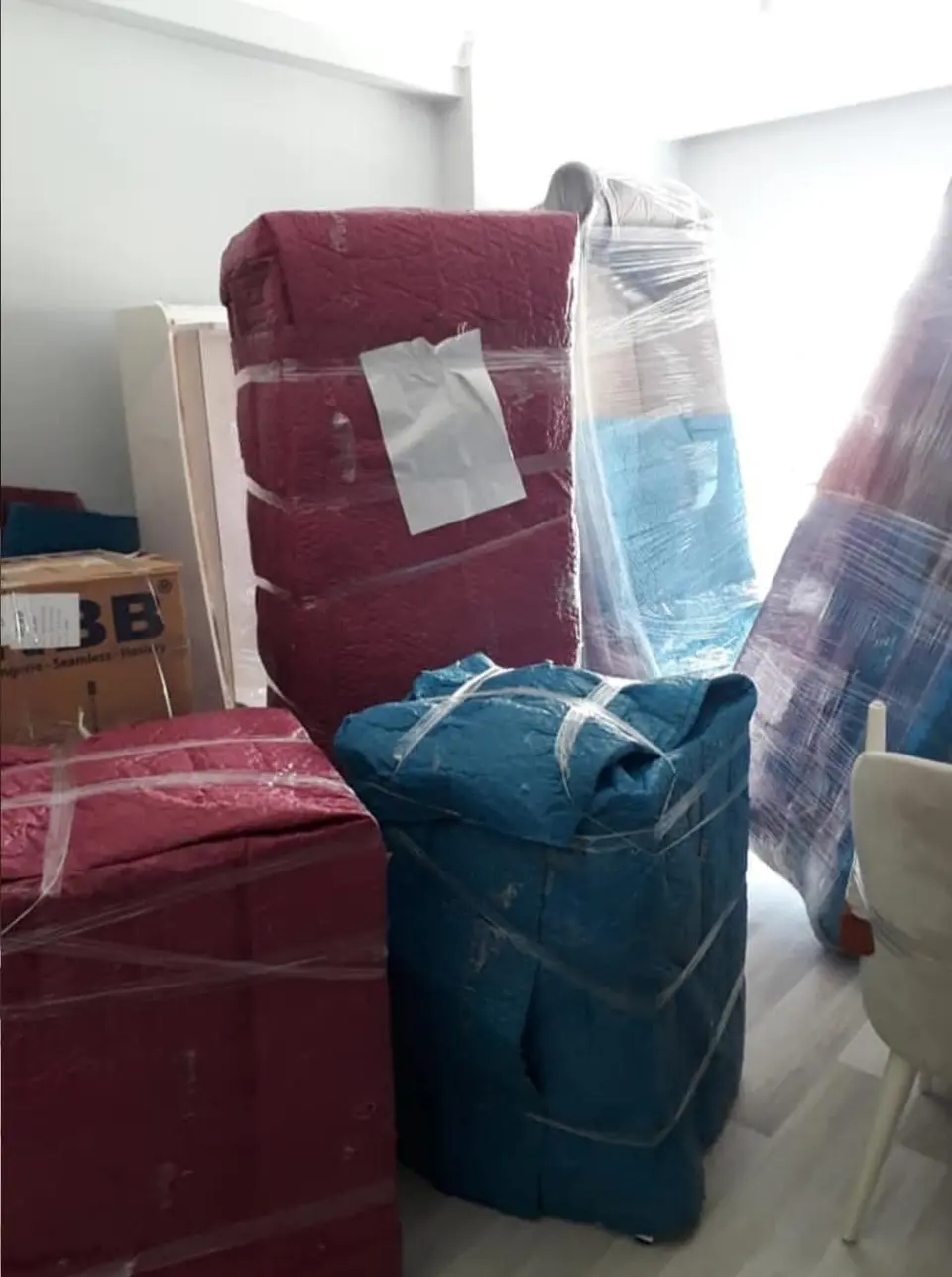 Paketlenmiş oda eşyası